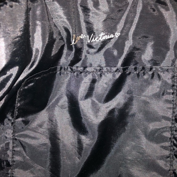 VICTORIA SECRET Tote bag w/Patent leather handles - Picture 11 of 11